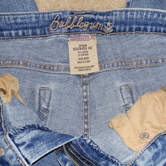 Womens Bubble Gum Shorts - Picture 3 of 4